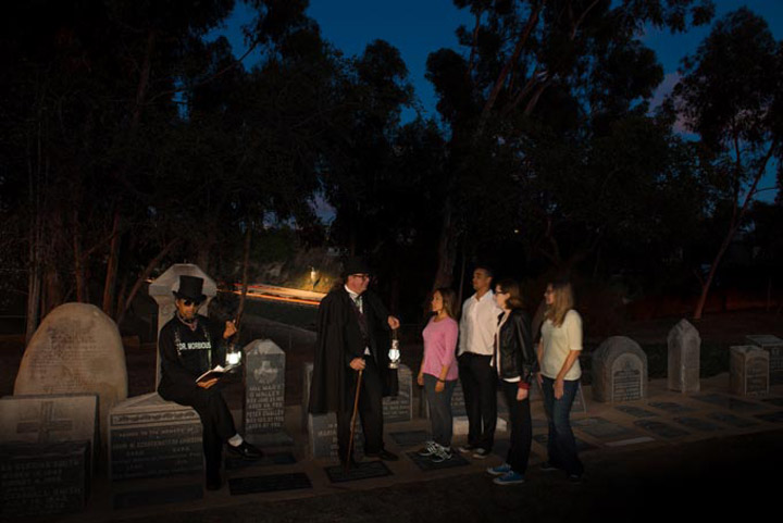 20 Top Things to Do in San Diego 2020 Old Town Trolley’s Ghosts & Gravestones Tour