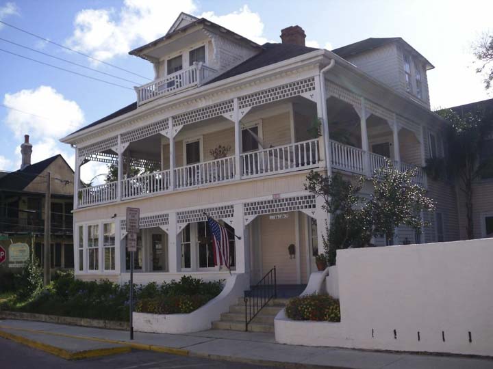 Things to do in St. Augustine Florida in 2020: Stay in a charming historic bed breakfast - The Kenwood Inn