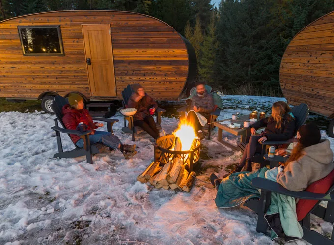 Winter Travel News: ROAM Beyond Invites Canadian Travelers to Experience a Magical Montana Winter while enjoying Outdoor Saunas, Hot Tubs, and Cozy Cabins