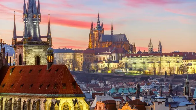 Love Is Sweet: Celebrate Valentine’s Day With Unique Experiences In One Of The Most Romantic Cities In The World